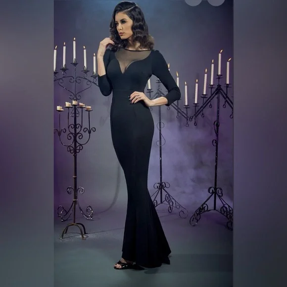 Pinup Couture PUG Elvira Mistress Of the Dark Mila Gown In Black Size S NWT - Picture 1 of 5
